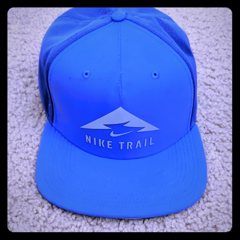 Nike Trail trucker hat purple